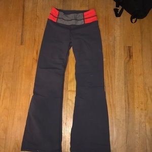Lululemon size 2 yoga pants